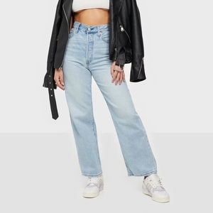 Levi’s Ribcage Straight Ankle